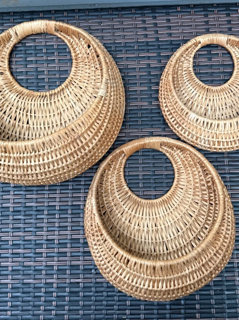 VTG Baskets Boho Rattan Wicker Wall Pockets Round Hanging Wicker Fruit Plants